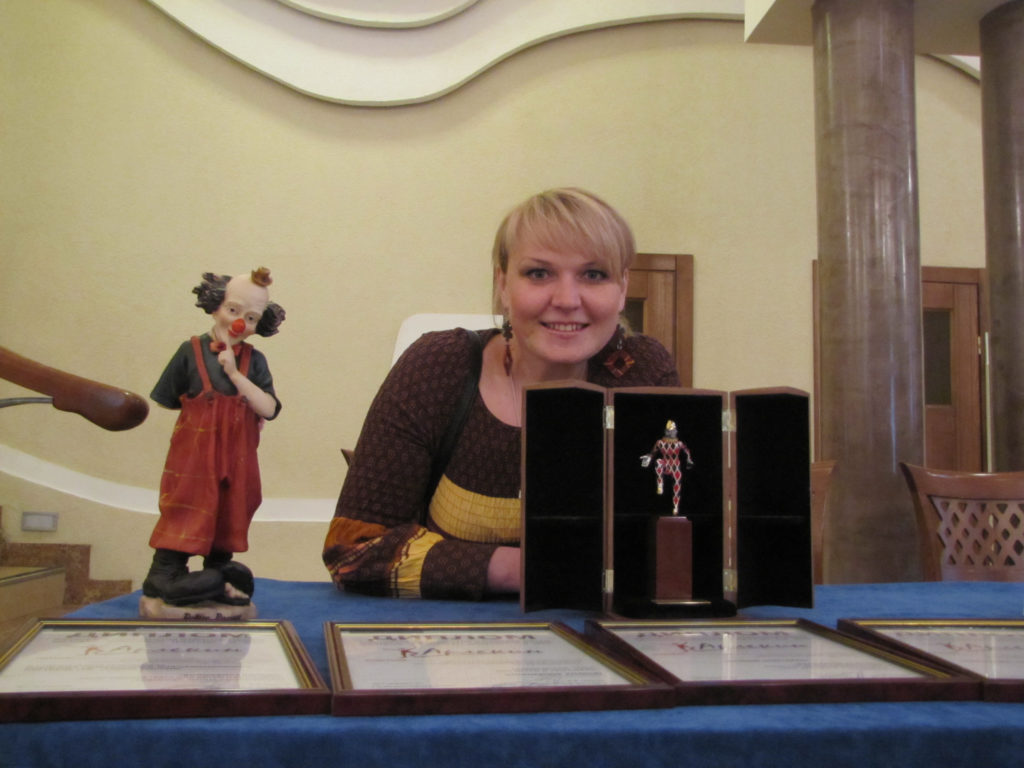 О. Червова: фотография (пресс- конференция по итогам фестиваля «Арлекин», 2013 г.)