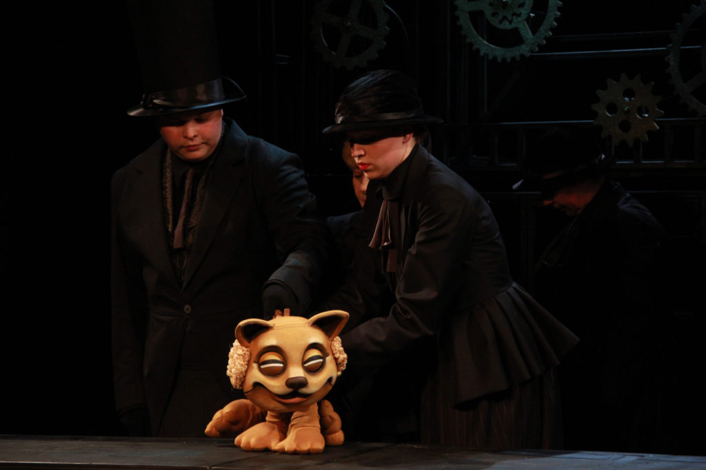 С. Салтымаков, И. Салтымакова (спектакль «Алиса в Стране Чудес»): фотография