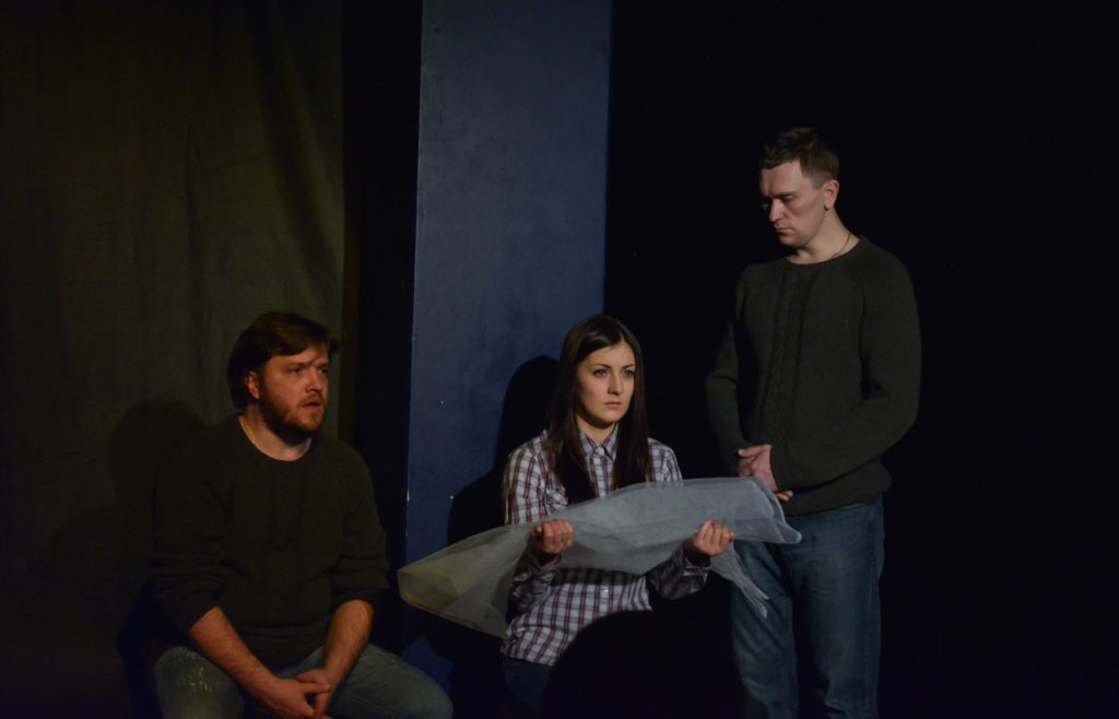 Д. Казанцев, Е. Синицына, Ф. Бодянский (спектакль «Сказка о мертвой царевне и семи богатырях»): фотография