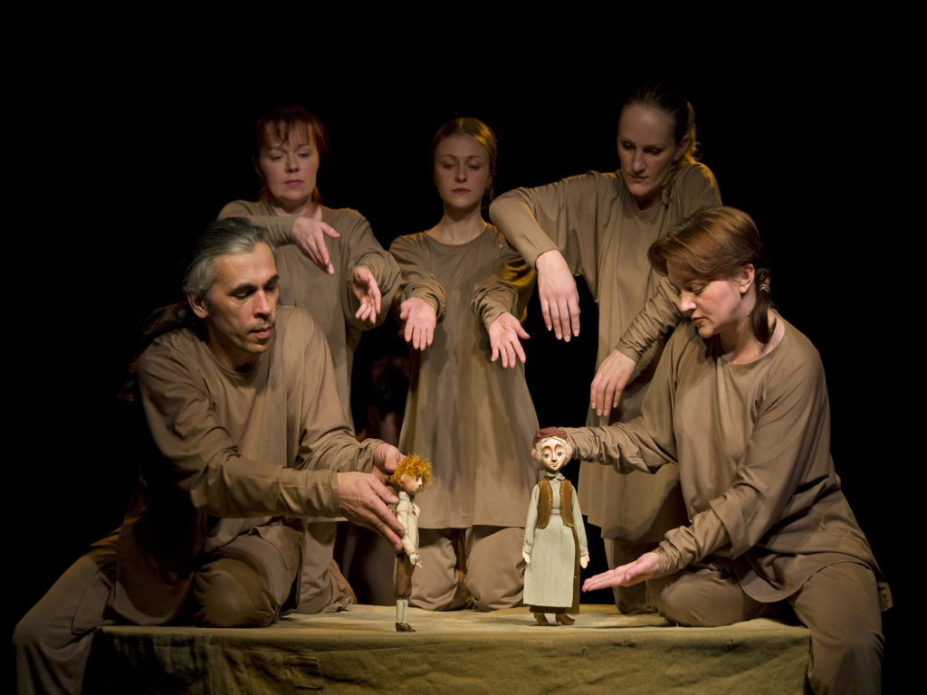 Сцена из спектакля «Пер Гюнт»: фотография