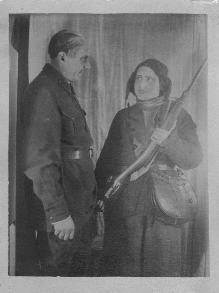 П. Князев (сцена из спектакля «Далекое». 1935-1936 гг., Таганрог): фотография