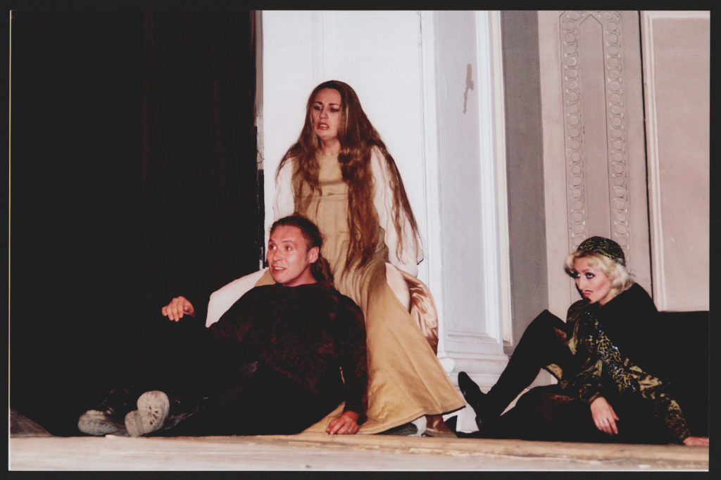 А. Ковзель, И. Литвиненко, Е. Амосова (спектакль «Гамлет»): фотография